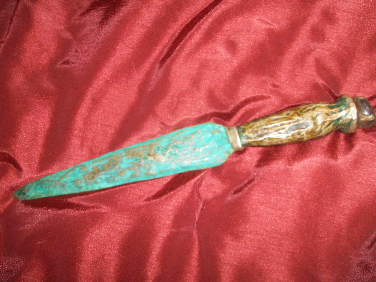 BRONZE AGE KNIFE. S&H Civil War Antiques